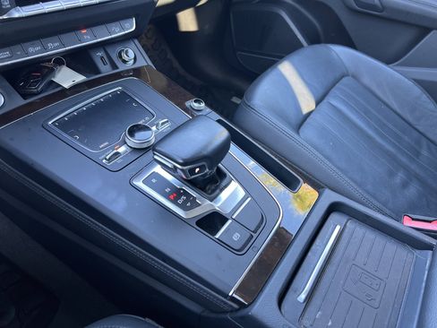 Used 2019 Audi Q5 2.0T Premium Plus w/ Premium Plus Package image 26