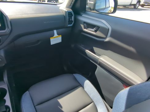 New 2026 Ford Bronco Sport Outer Banks w/ Outer Banks Tech Package+ AWD/4WD image 15
