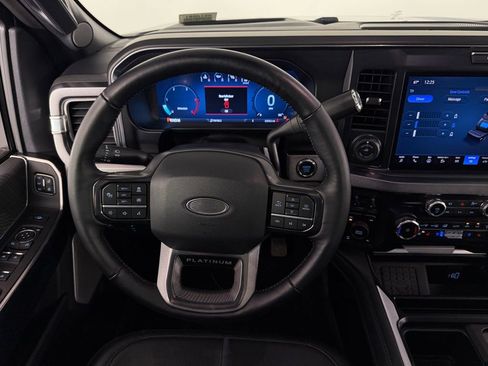 Used 2025 Ford F350 Platinum AWD/4WD image 14