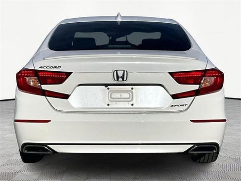 Used 2019 Honda Accord Sport image 5