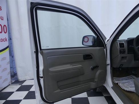 Used 2008 Chevrolet Colorado W/T image 19