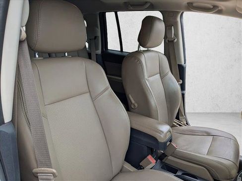 Used 2015 Jeep Compass High Altitude FWD image 22