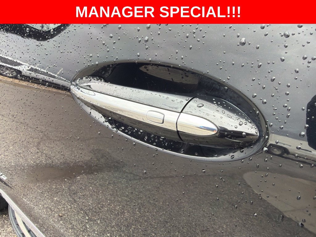 Used 2019 Buick Enclave Avenir w/ Avenir Technology Package AWD/4WD image 12