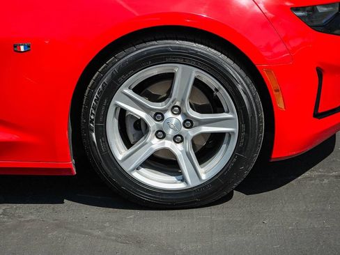 Used 2023 Chevrolet Camaro LT RWD image 11