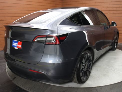 Used 2023 Tesla Model Y Long Range image 8