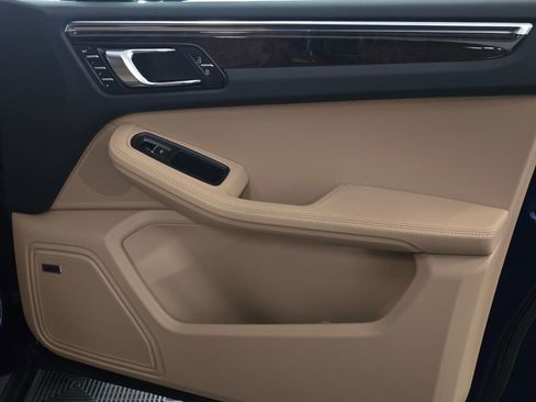 New 2026 Porsche Macan AWD/4WD image 28
