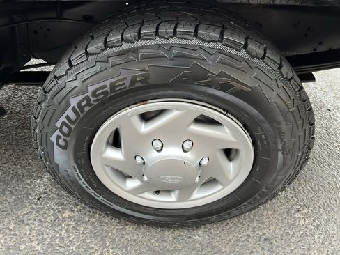 Used 2013 Ford E-250 and Econoline 250 w/ Commercial Cargo Van Pkg image 13