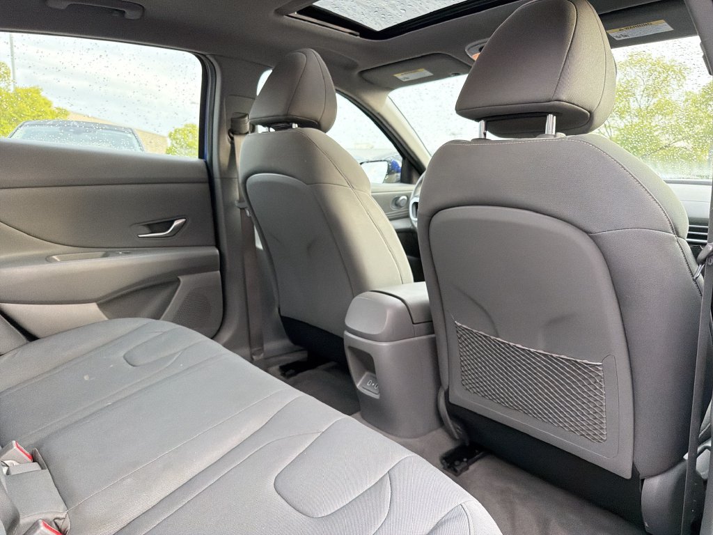 Used 2025 Hyundai Elantra SEL FWD image 15