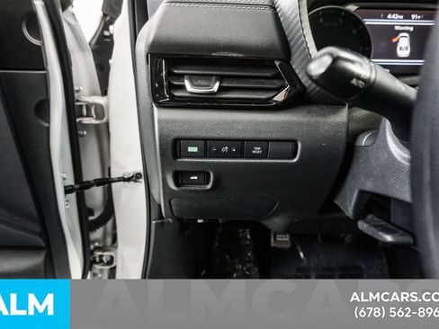 Used 2024 Nissan Sentra SV FWD image 28