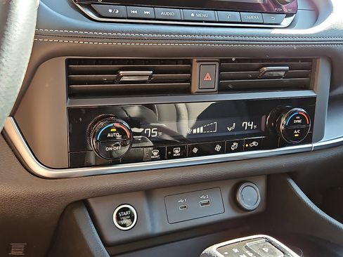 Certified 2023 Nissan Rogue SV AWD/4WD image 15