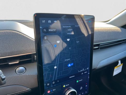 Used 2024 Ford Mustang Mach-E Premium image 22