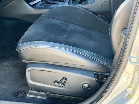 Used 2023 Dodge Charger R/T w/ Plus Group RWD image 19