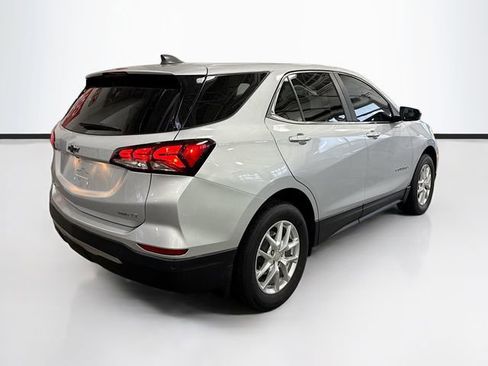 Used 2022 Chevrolet Equinox LT image 6