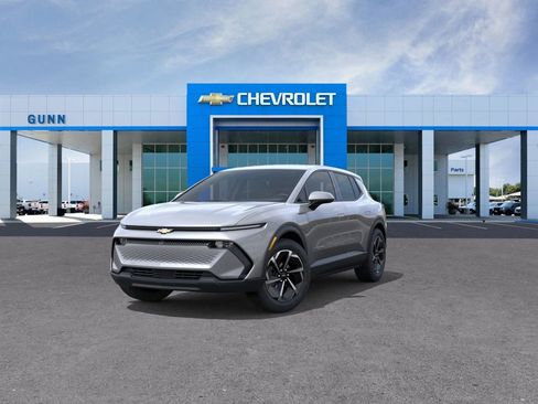 New 2026 Chevrolet Equinox EV LT image 8