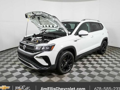 Used 2022 Volkswagen Taos SE AWD/4WD image 30
