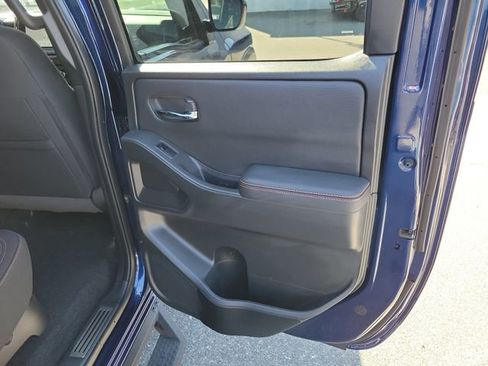 Used 2023 Nissan Frontier PRO-4X w/ Technology Package image 32