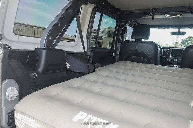 Used 2022 Jeep Wrangler Unlimited Sahara AWD/4WD image 60