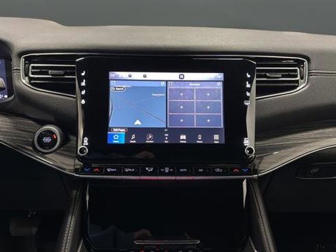 Used 2022 Jeep Wagoneer Series III image 12