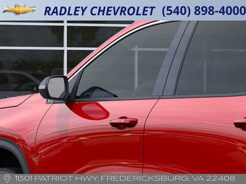 New 2026 Chevrolet Traverse LT w/ Driver Confidence Package image 12