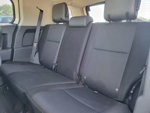 Used 2014 Toyota FJ Cruiser 4WD w/ Convenience Package image 5