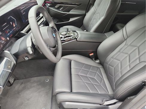 Used 2024 BMW 530i RWD image 20