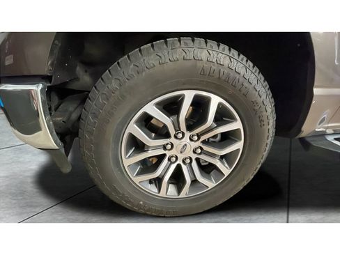 Used 2022 Ford F150 Lariat w/ Equipment Group 501A Mid AWD/4WD image 19