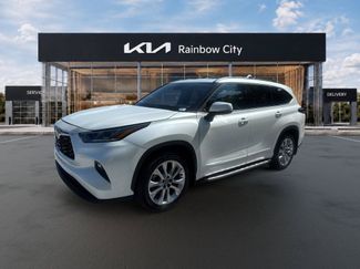 Used 2022 Toyota Highlander Limited FWD video 1