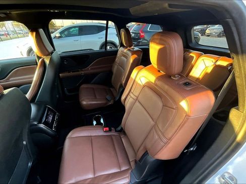 Used 2023 Lincoln Aviator Grand Touring w/ Class IV Trailer Tow Package image 34