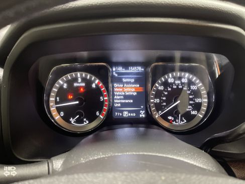 Used 2016 Nissan Titan SL image 30