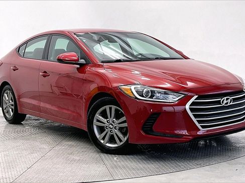 Used 2018 Hyundai Elantra SEL image 11