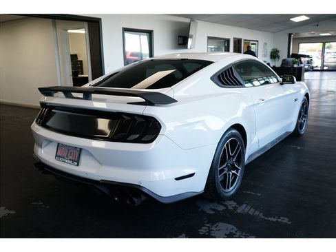 Used 2018 Ford Mustang GT Premium image 7