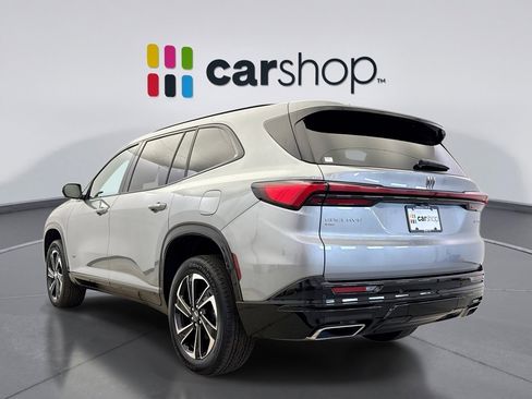 Used 2025 Buick Enclave Sport Touring AWD/4WD image 3