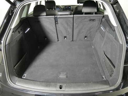 Used 2019 Audi Q5 2.0T Premium Plus w/ Premium Plus Package image 18