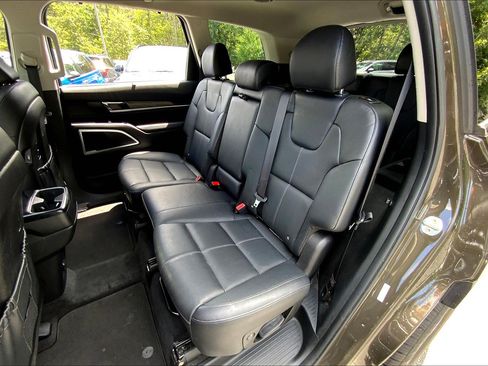 Used 2022 Kia Telluride EX image 28
