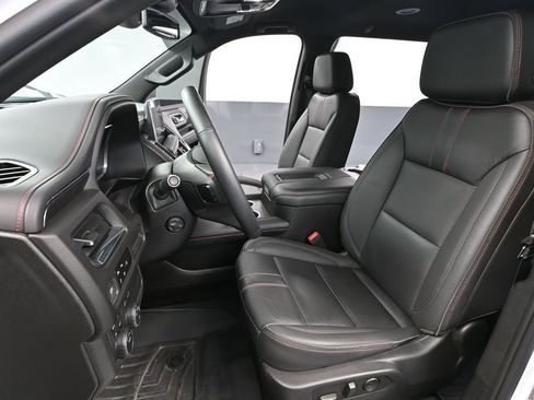 Used 2023 Chevrolet Tahoe RST w/ Luxury Package AWD/4WD image 27