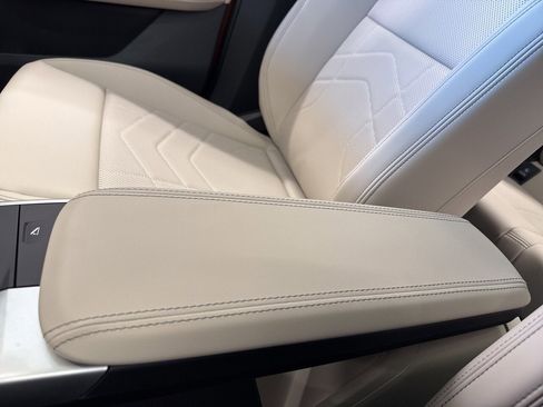 New 2025 BMW X1 xDrive28i w/ Technology Package image 31