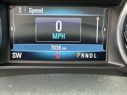 Used 2019 Buick Envision Essence image 23