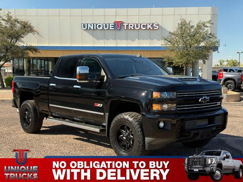 Used 2019 Chevrolet Silverado 3500 LTZ image 3