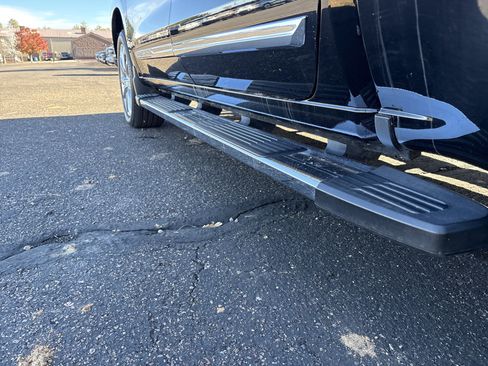 Used 2023 Chevrolet Silverado 1500 High Country w/ High Country Premium Package image 16