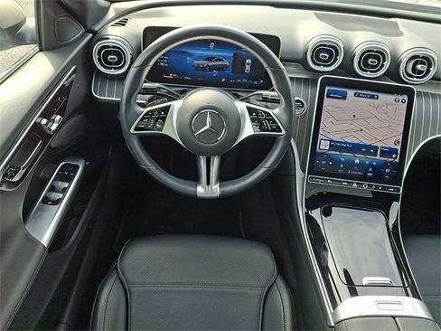 Certified 2022 Mercedes-Benz C 300 4MATIC Sedan image 11