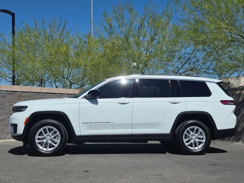 Used 2025 Jeep Grand Cherokee L Laredo w/ Trailer Tow Package AWD/4WD image 5