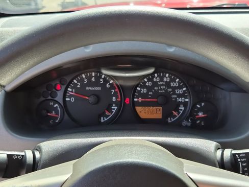 Used 2012 Nissan Xterra X image 25