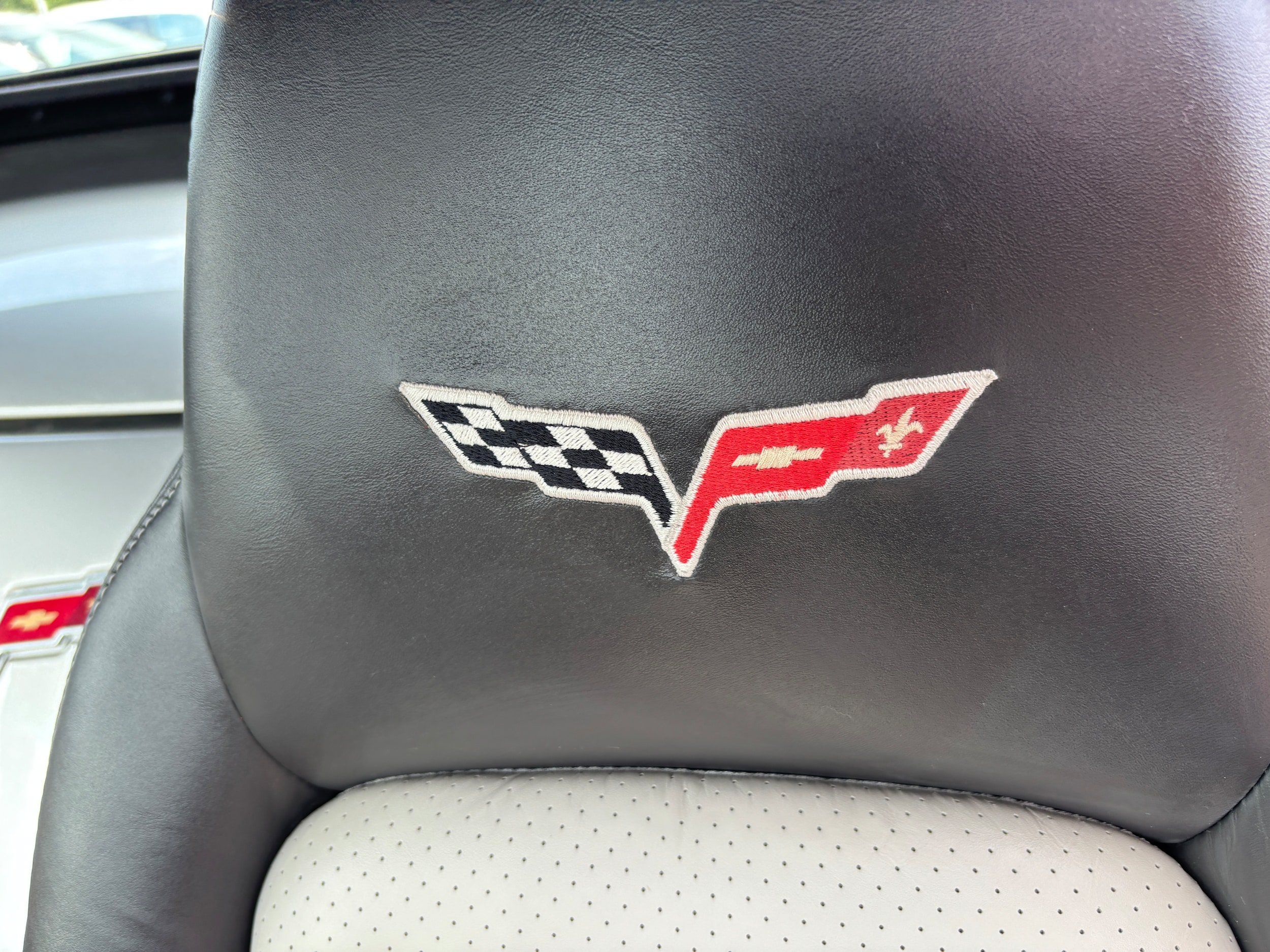 Used 2008 Chevrolet Corvette Convertible w/ Preferred Equipment Group RWD image 10