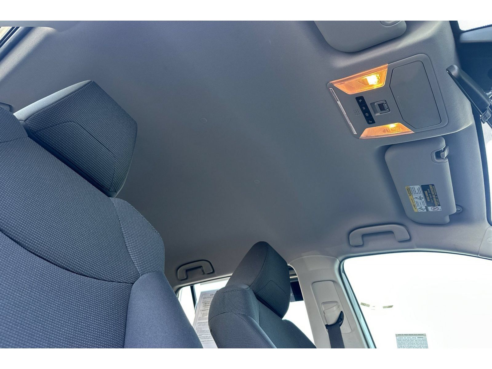 Used 2019 Toyota RAV4 LE w/ Carpet Mat Package FWD image 18
