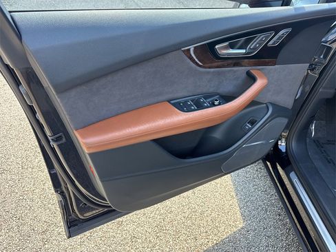 Used 2017 Audi Q7 3.0T Prestige image 10