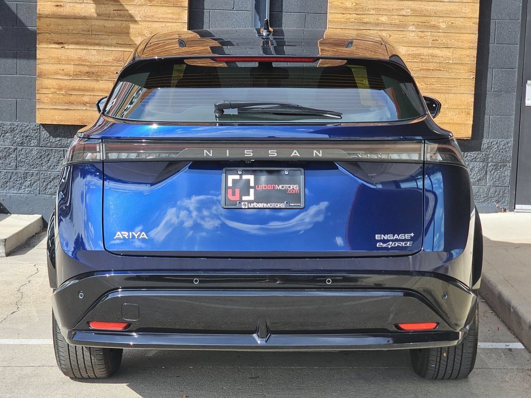 Used 2024 Nissan Ariya AWD image 12