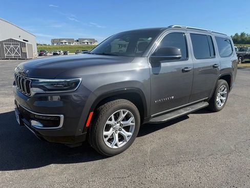 Used 2022 Jeep Wagoneer Series II image 1