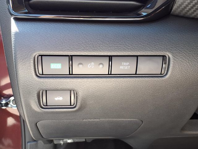 Used 2025 Nissan Sentra SV w/ SV Premium Package FWD image 15