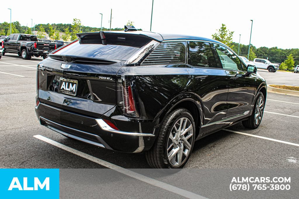 Used 2026 Cadillac Optiq Luxury 2 AWD/4WD image 5