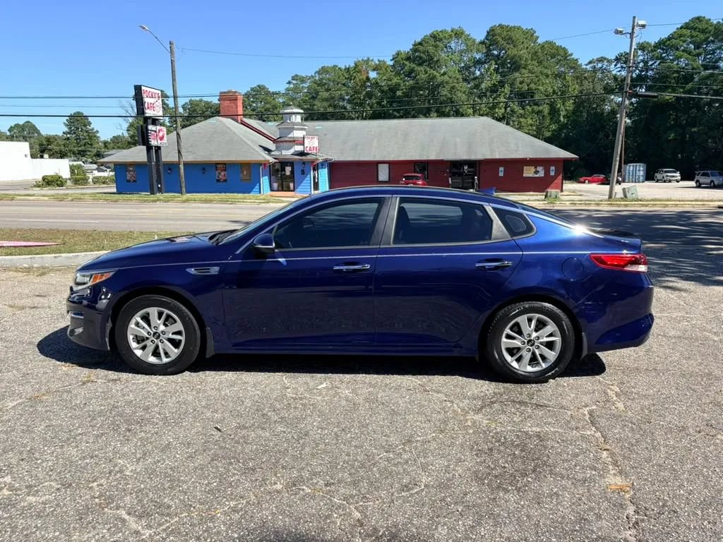 Used 2018 Kia Optima LX FWD image 5